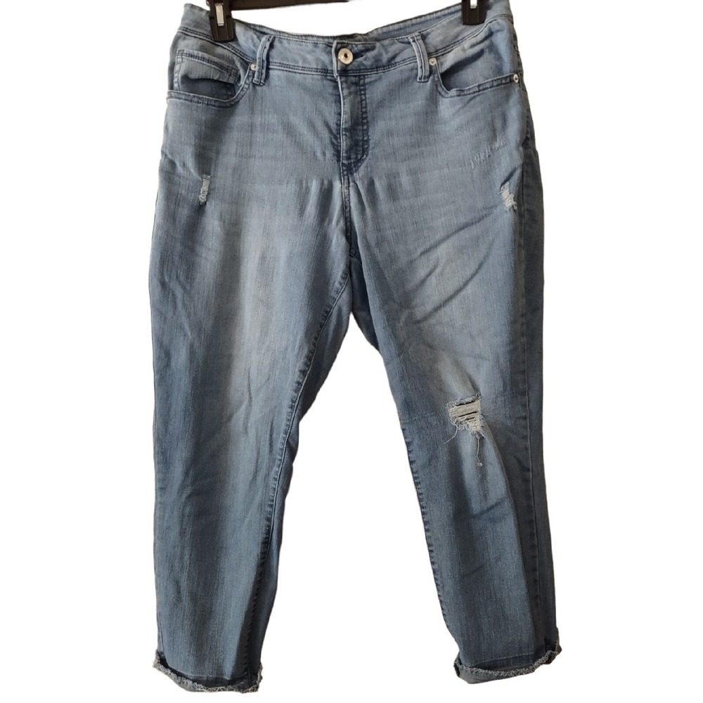 Faded Glory Jeans 16W Women Grunge Distressed Light Blue Relaxed Fit Raw Hem 16W